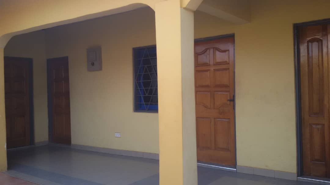 3 ROOMS AT EAST AIRPORT, SPINTEX ROAD, ACCRA.